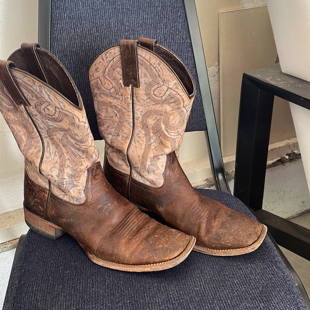 Size 10 Cody James Western Boots